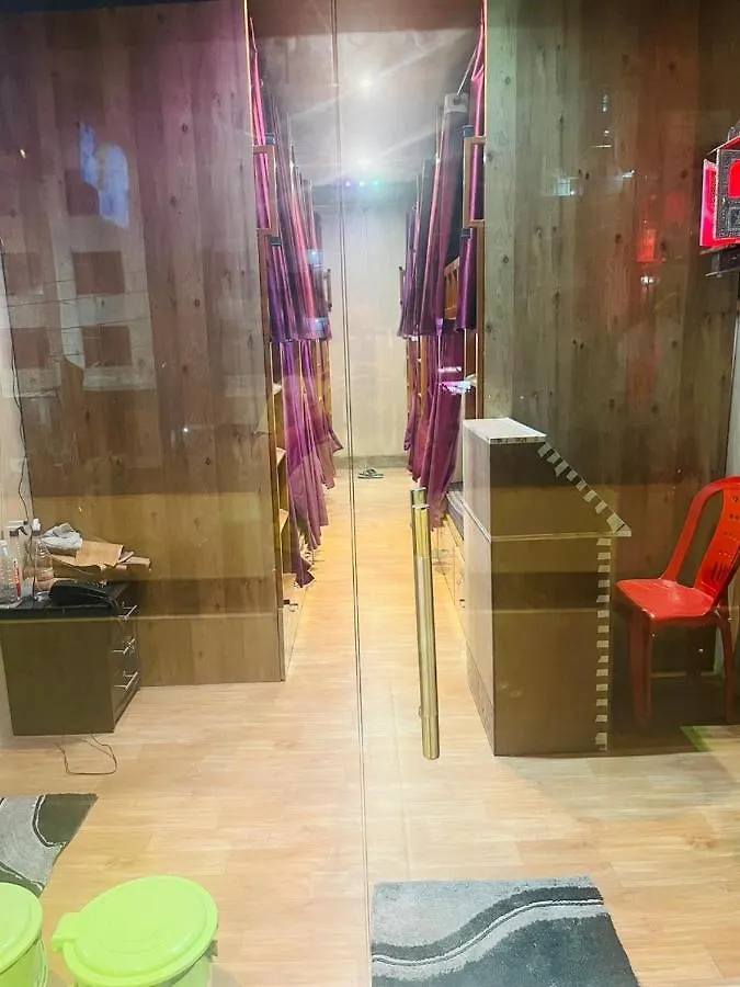 Capsule hotel Maa Gayatri Dormitory Varanasi